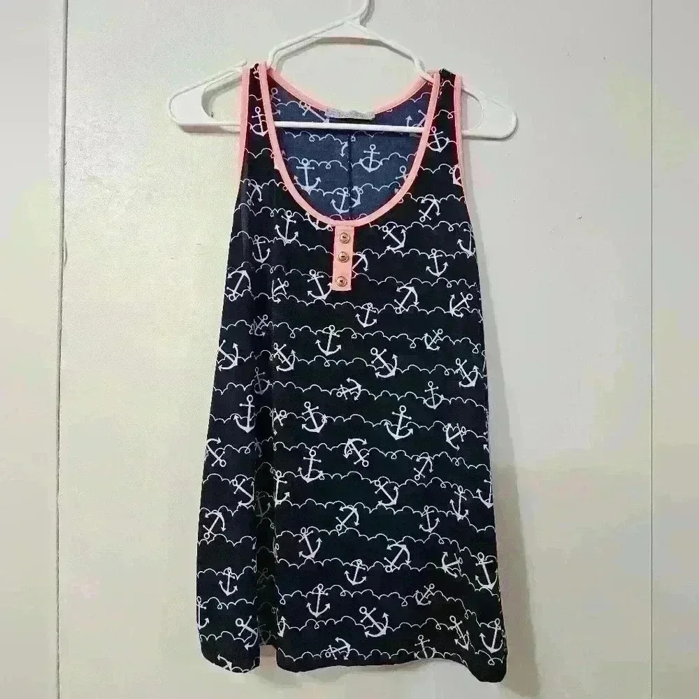 EUC- womens maternity tank top!